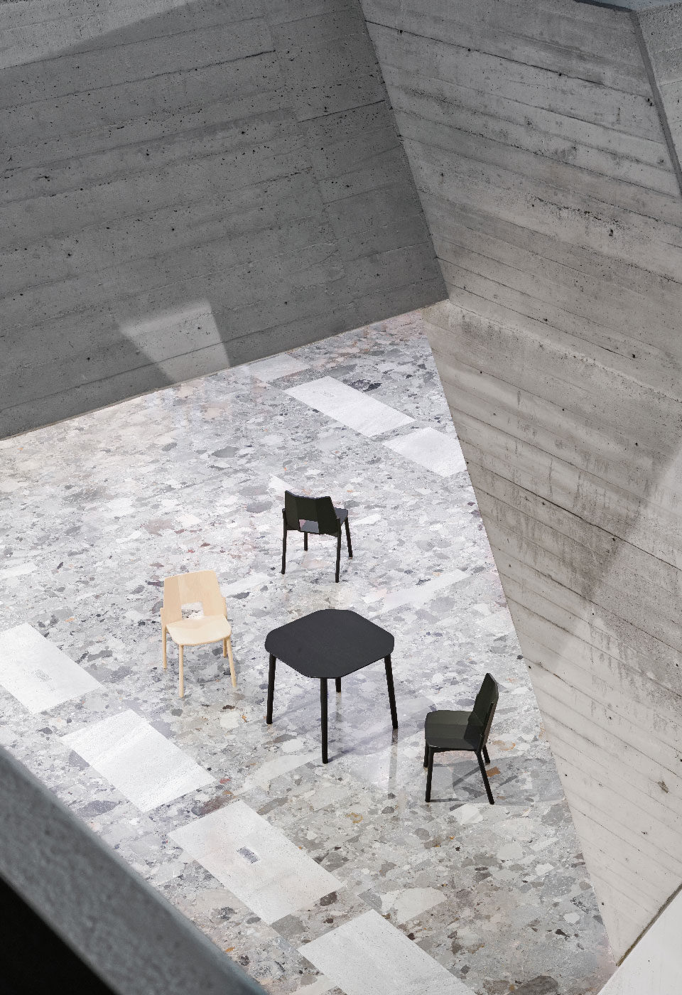 开云（中国） - 坐具|餐椅|办公家具|设计师家具|特朗科椅